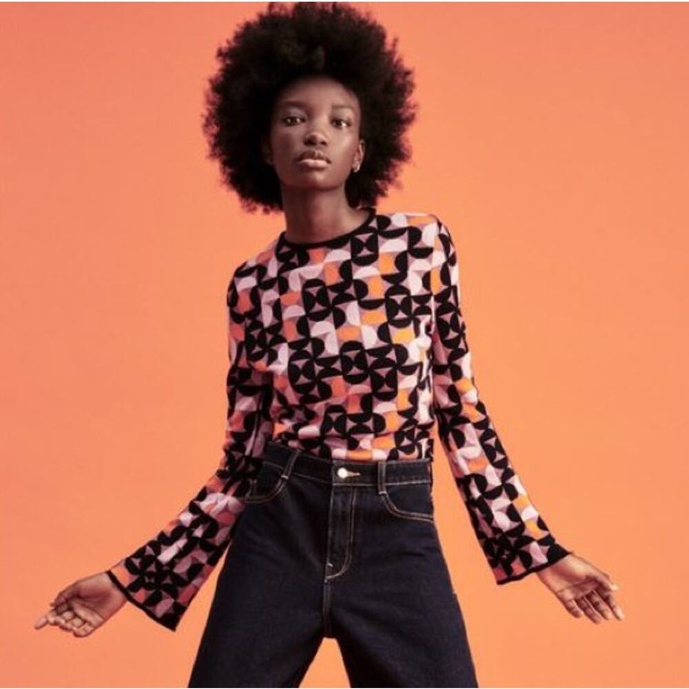 ZARA Geometric Print Cropped Knit Sweater Top Bell Sleeves Size S Orange Pink